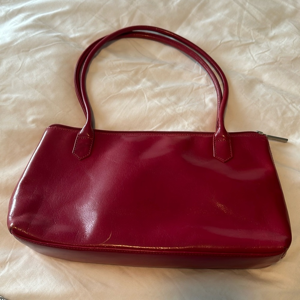 Hobo shoulder bag.